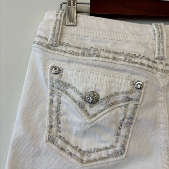 Miss Me Bermuda shorts white stretch size 27 silver embroidery rhinestones - Picture 7 of 11